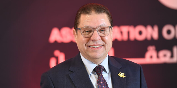 Mohamed Ghobashy presenting a regulatory framework for the Egyptian real estate market.